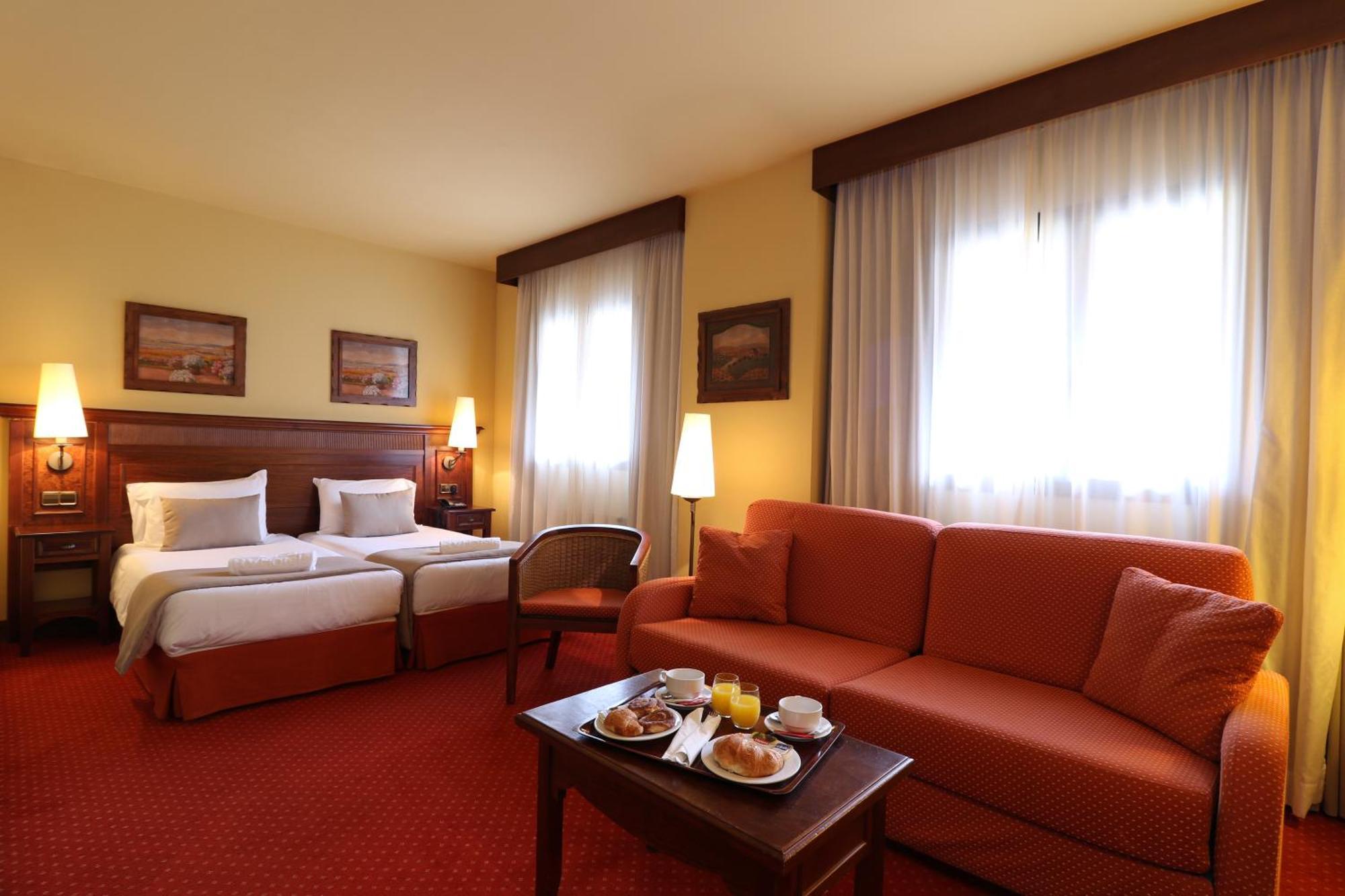 Rvhotels Tuca Веля Екстериор снимка